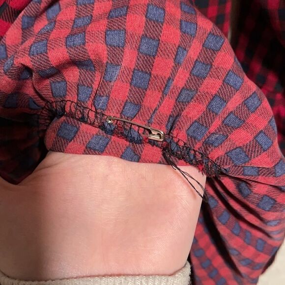 Women’s- Gingham Checked Peplum Bubble Sleeve Key Hole Back Blouse - Picture 5 of 8